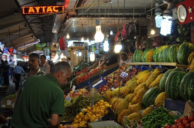 Der Basar in Ankara wirkt beschaulich im Vergleich zu dem in Istanbul