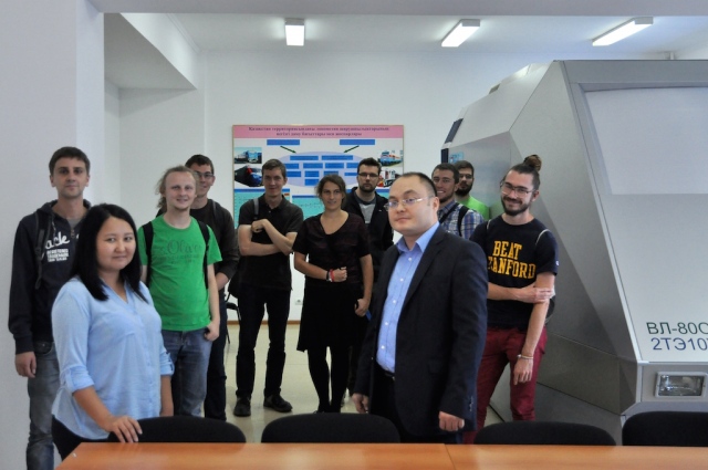 Auf Exkursion mit Verkehrte Welt: Besuch der Verkehrsfakultät in Almaty