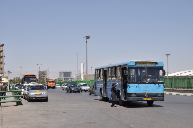 Busse halten auch ohne Haltestellenstele
